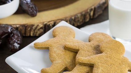 medjool date gingerbread cookies