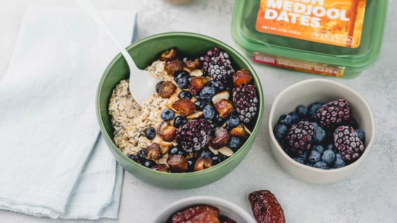 salted caramel overnight oats with medjool dates